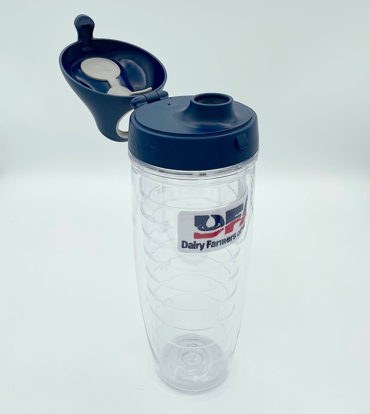 Tervis 24 oz sports bottle with lid